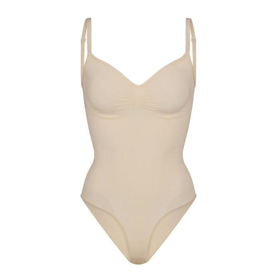 Haut gainant sans coutures en nylon